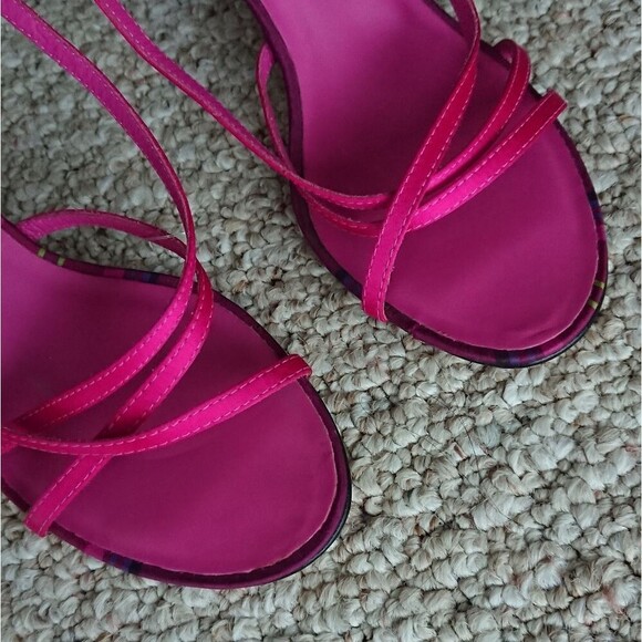 Lilly Pulitzer Elegant Pink satin Strappy Sandals size 6.5 - Picture 6 of 11